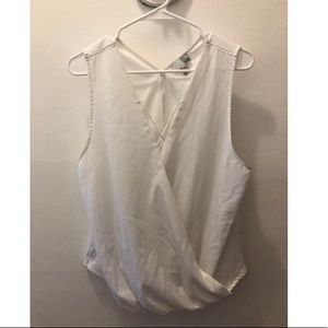 white cross cross tank